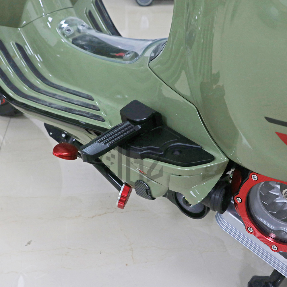 Motorcycle Pedal Assembly Rear - Model Kit Vespa review and price